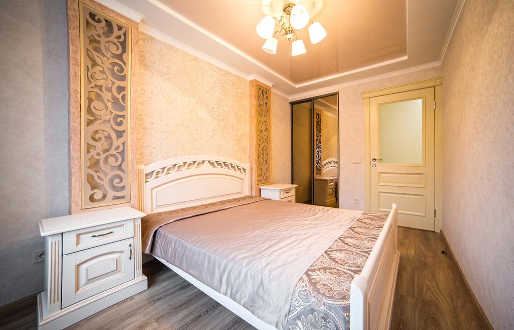 Apartments On Svobody Avenue- The Center Of Львов Экстерьер фото