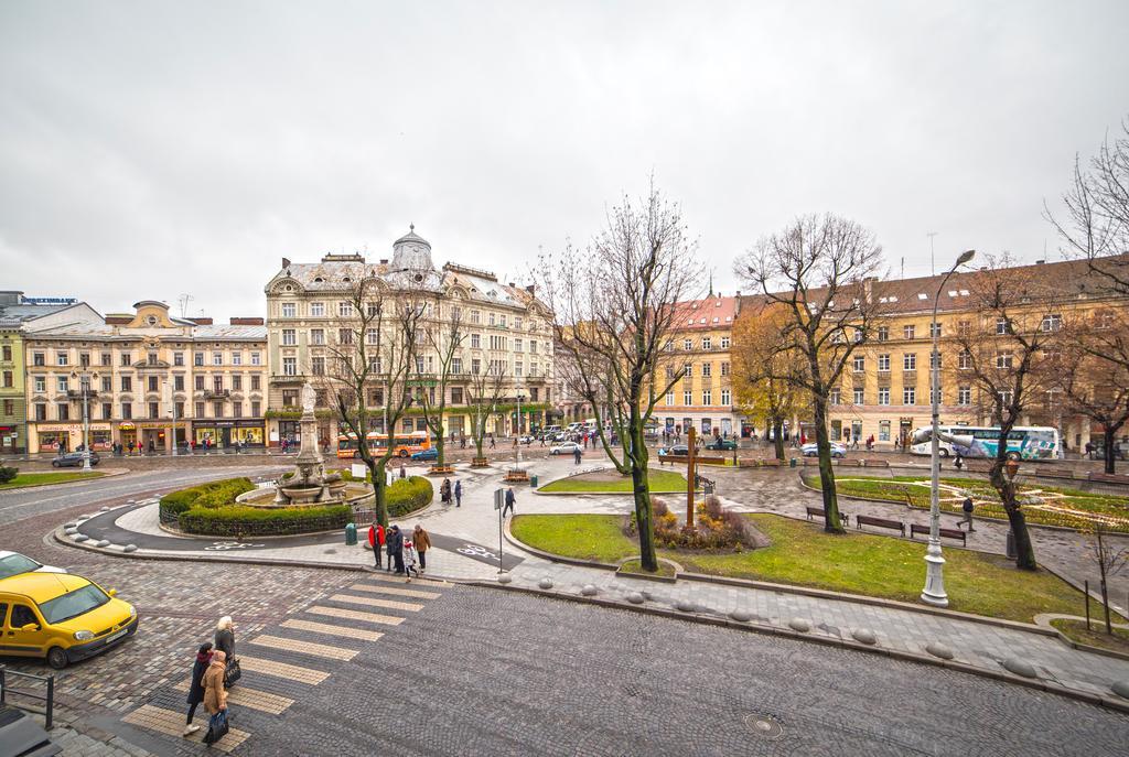 Apartments On Svobody Avenue- The Center Of Львов Экстерьер фото